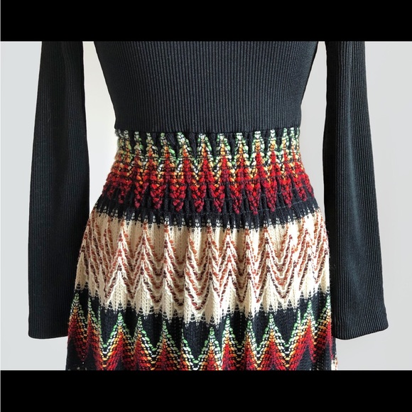 Vintage 70s Black & Woven Bohemian Maxi Dress - Picture 5 of 14